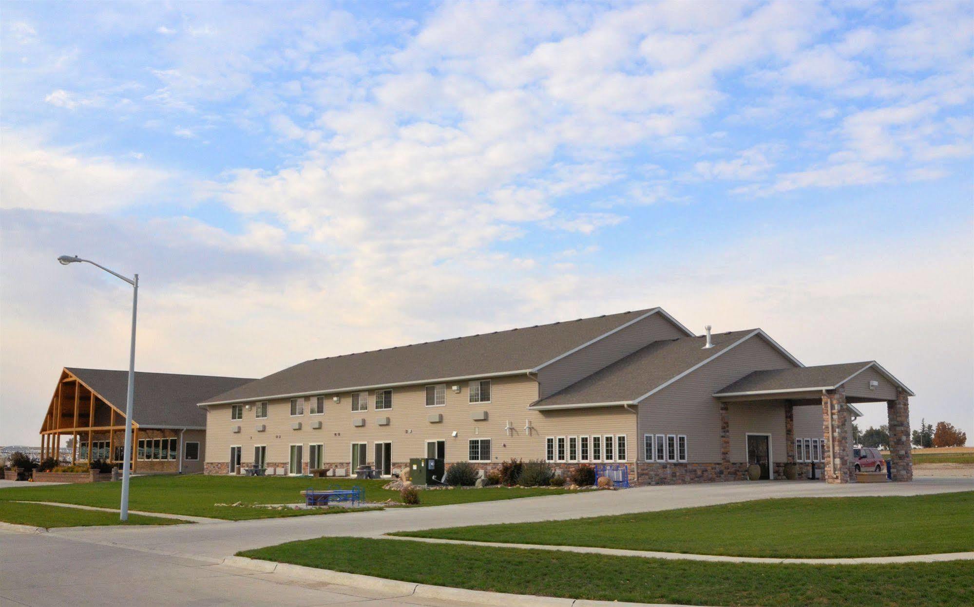 Cobblestone Inn & Suites - Lake View Exterior foto